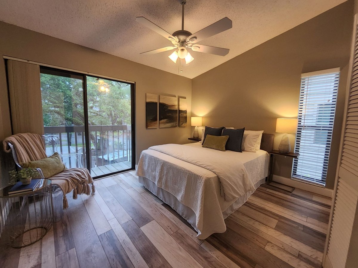 Clearwater Arbor Interior View 7